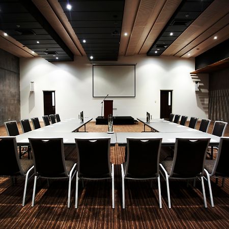 ペッパーズ ヌーサ リゾート&ヴィラズ ヌーサヘッズ エクステリア 写真 The boardroom