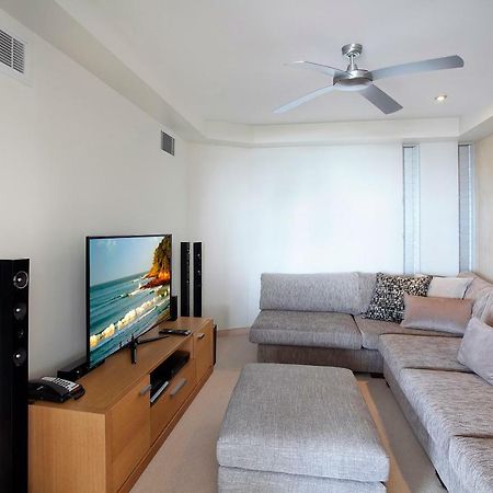 ペッパーズ ヌーサ リゾート&ヴィラズ ヌーサヘッズ エクステリア 写真 A home theater