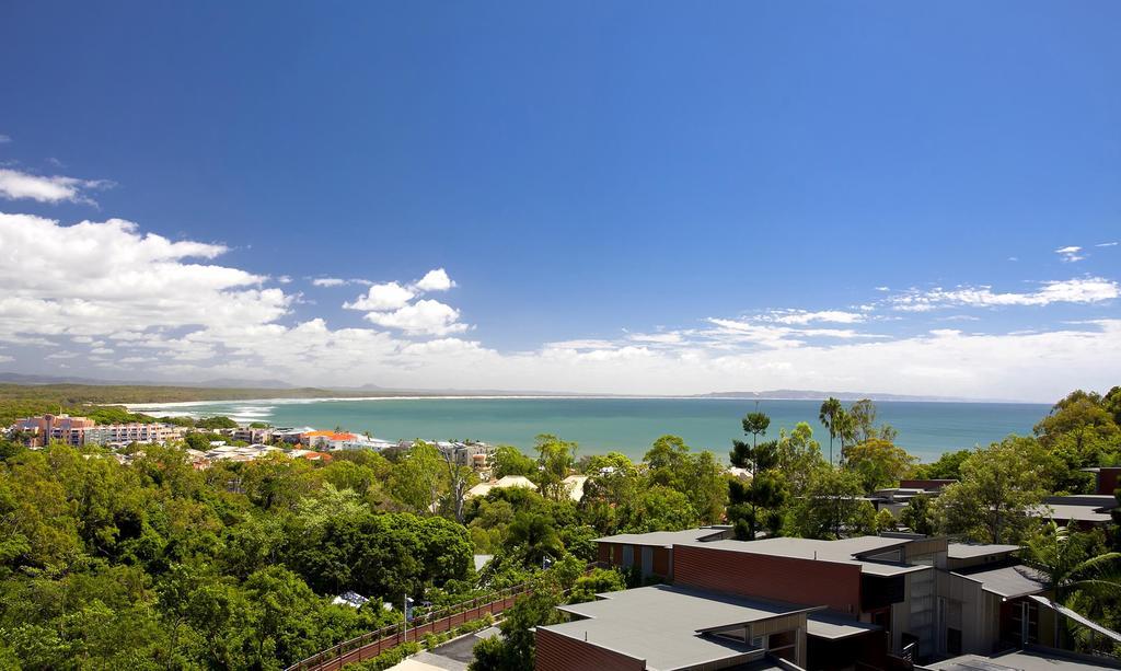 ペッパーズ ヌーサ リゾート&ヴィラズ ヌーサヘッズ エクステリア 写真 View of the bay from the west