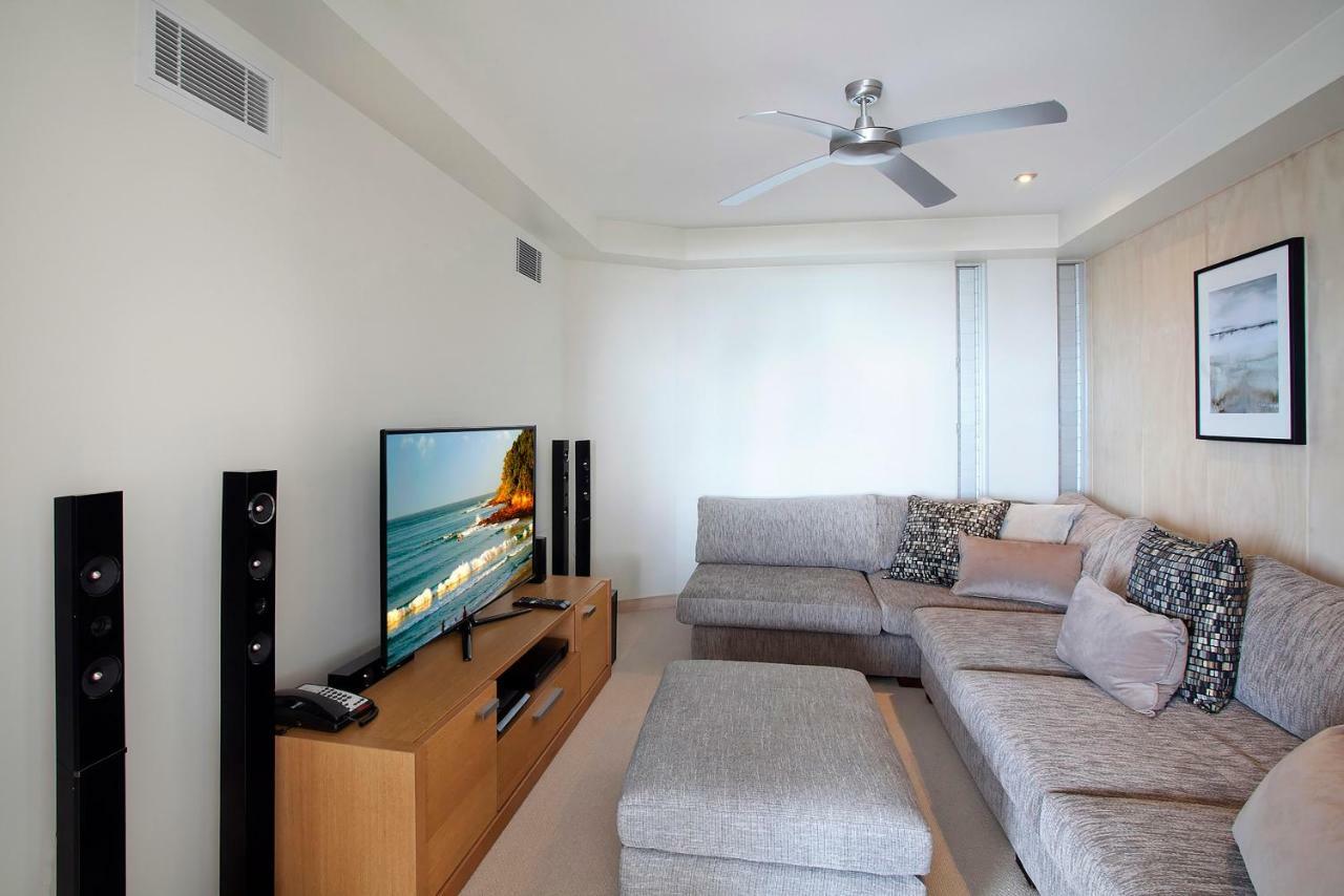 ペッパーズ ヌーサ リゾート&ヴィラズ ヌーサヘッズ エクステリア 写真 A home theater